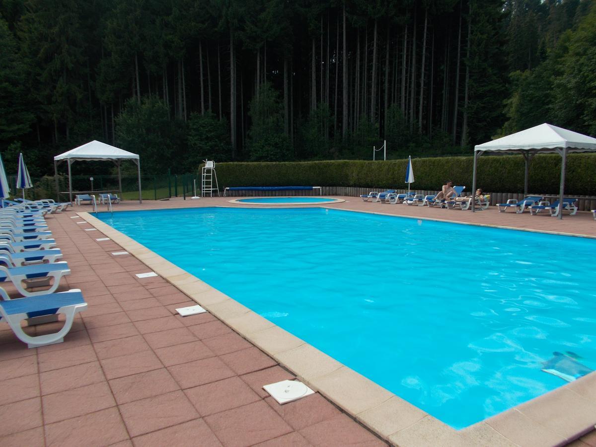 Vvf Les Fontaines Des Vosges Hotel Saales Luaran gambar